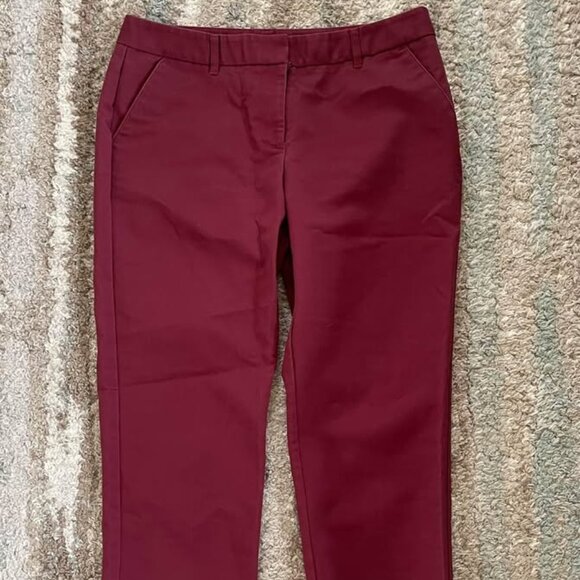 Maurice’s Cranberry Colored Capri Pants Women's Sz 7 8 - Picture 2 of 4